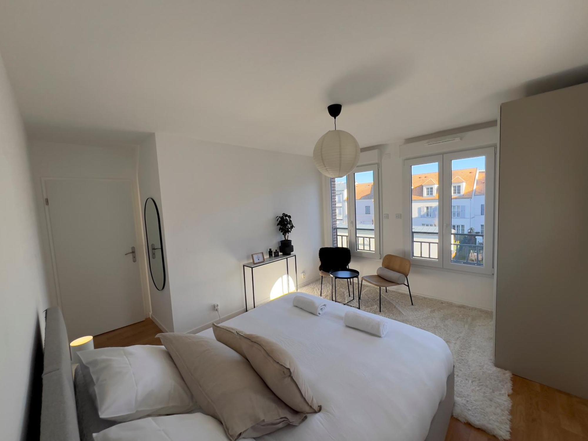 New Disneyland Paris Panoramic View 8 Pax, 2 Parking Apartment
